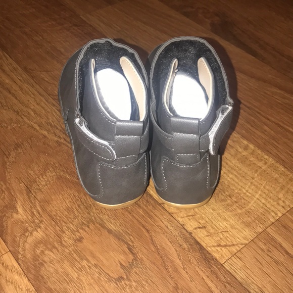 NEW Women’s size 6 stylish gray ankle boot slides - Picture 4 of 5